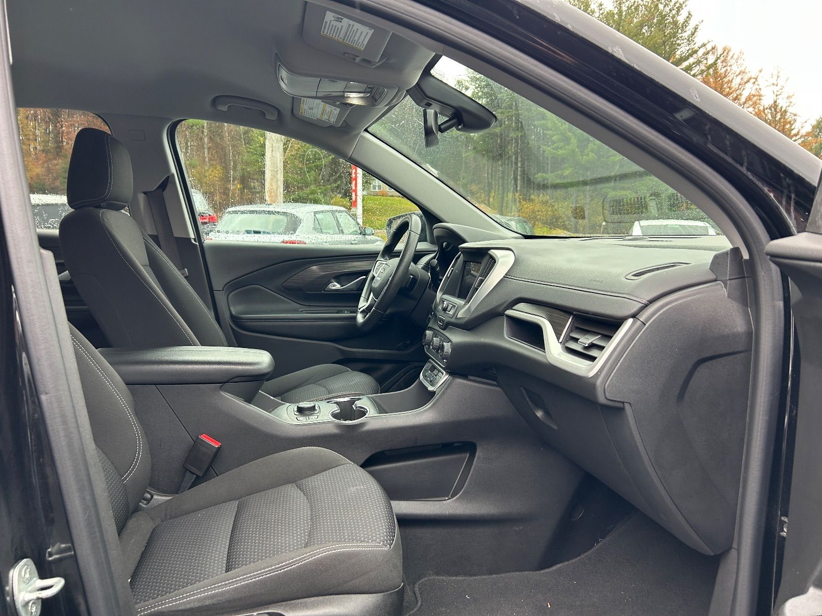 2022 GMC Terrain SLE AWD vignette 8