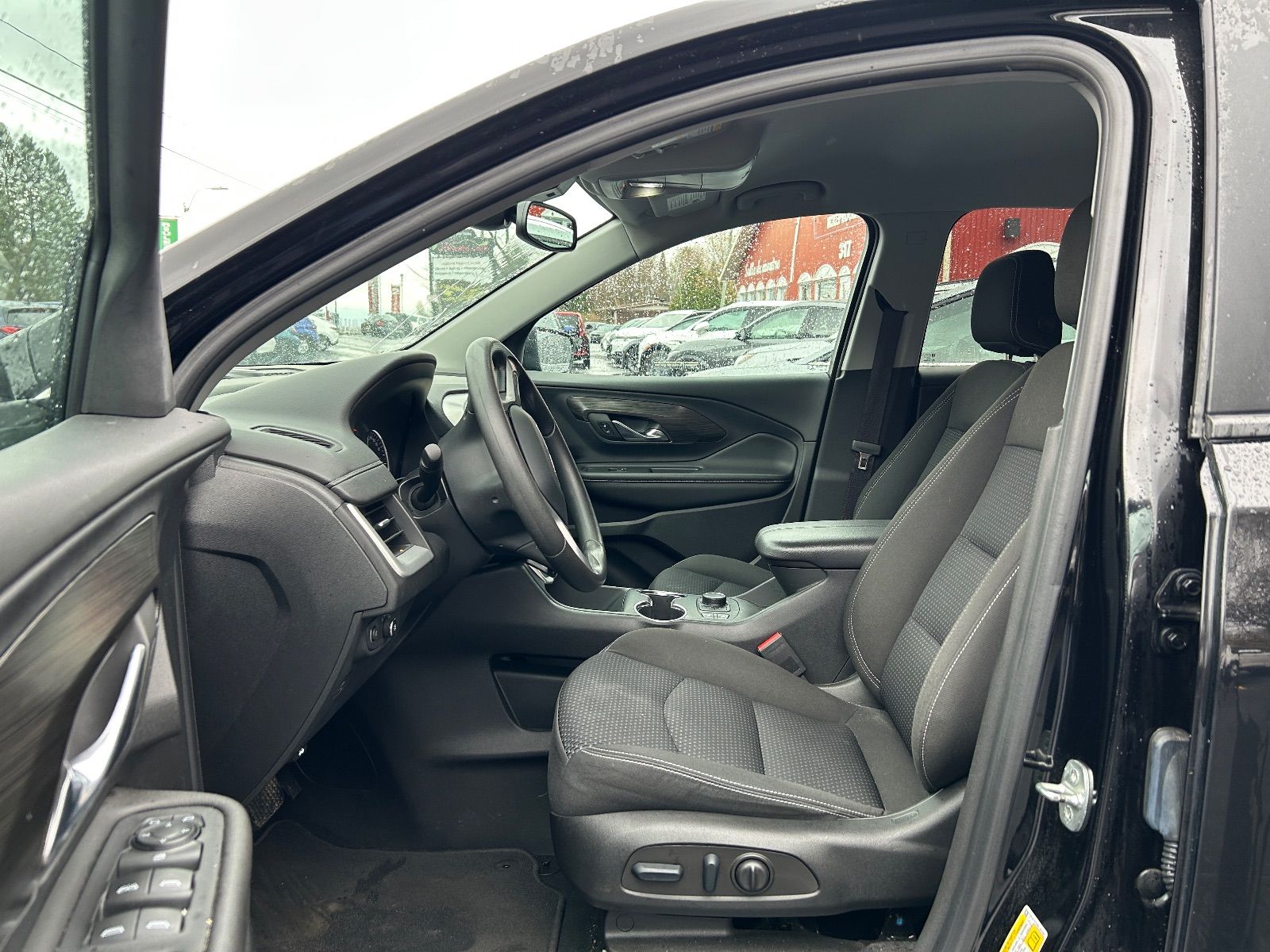 2022 GMC Terrain SLE AWD vignette 12