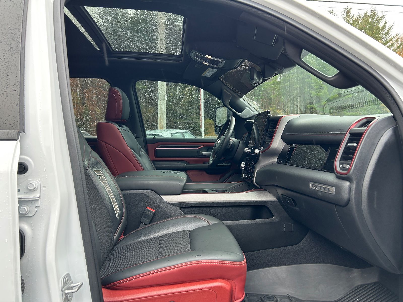 2025 RAM 1500 Rebel vignette 11