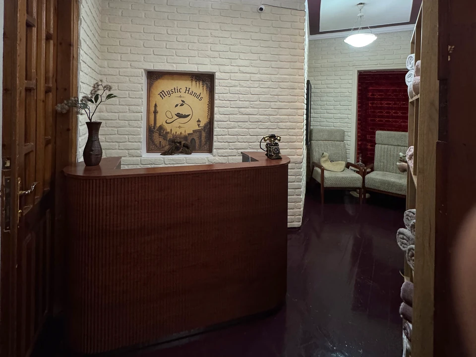 İçərişəhər filialının resepsiyon masası