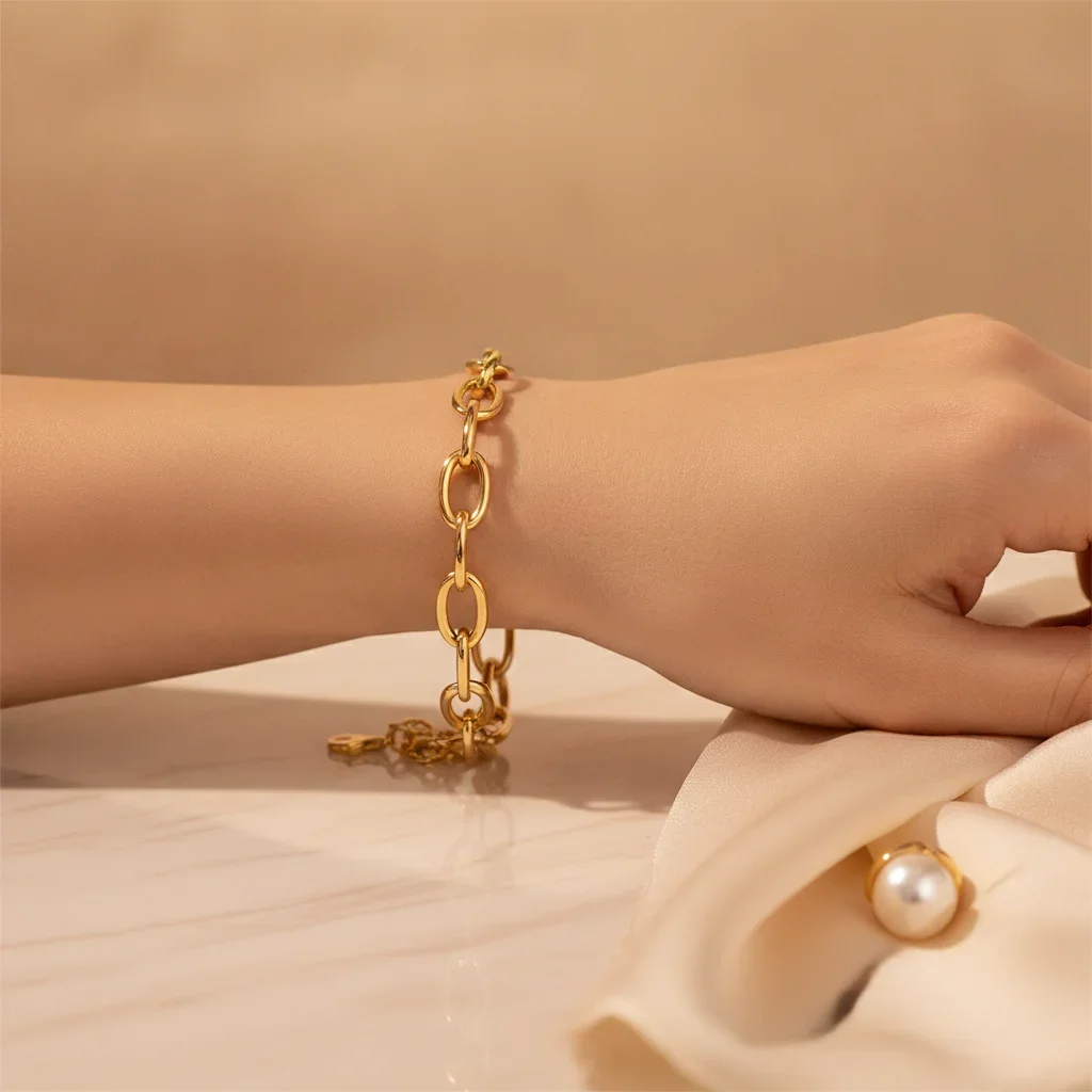 Luxury Solara Link Bracelet: Dreamy Editorial Product Photography