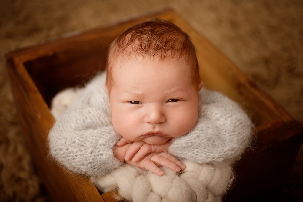 Einfühlsame Neugeborenenfotografie Hamburg - Newborn Art Bild 7
