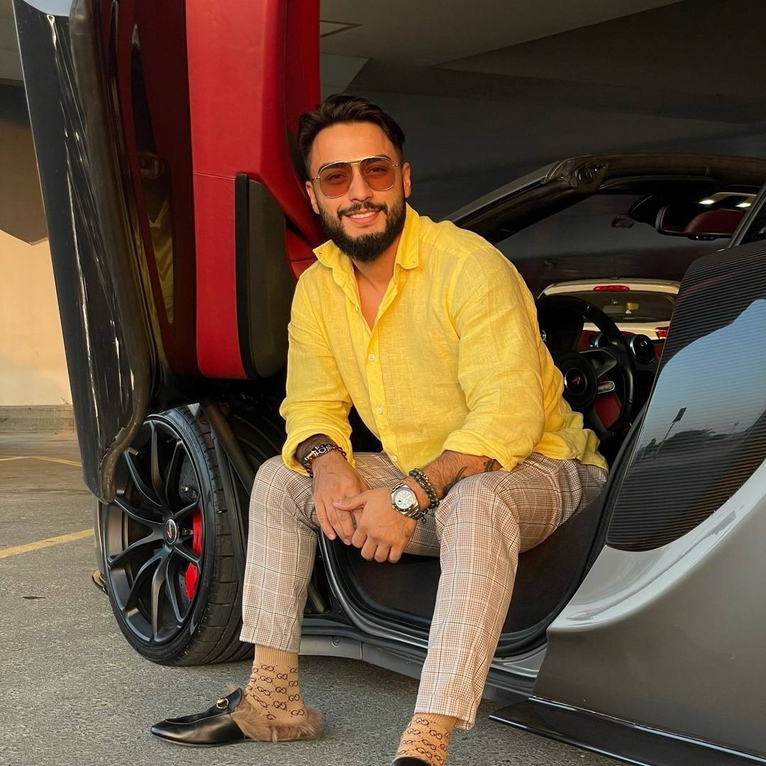 Portrait of a smiling man.