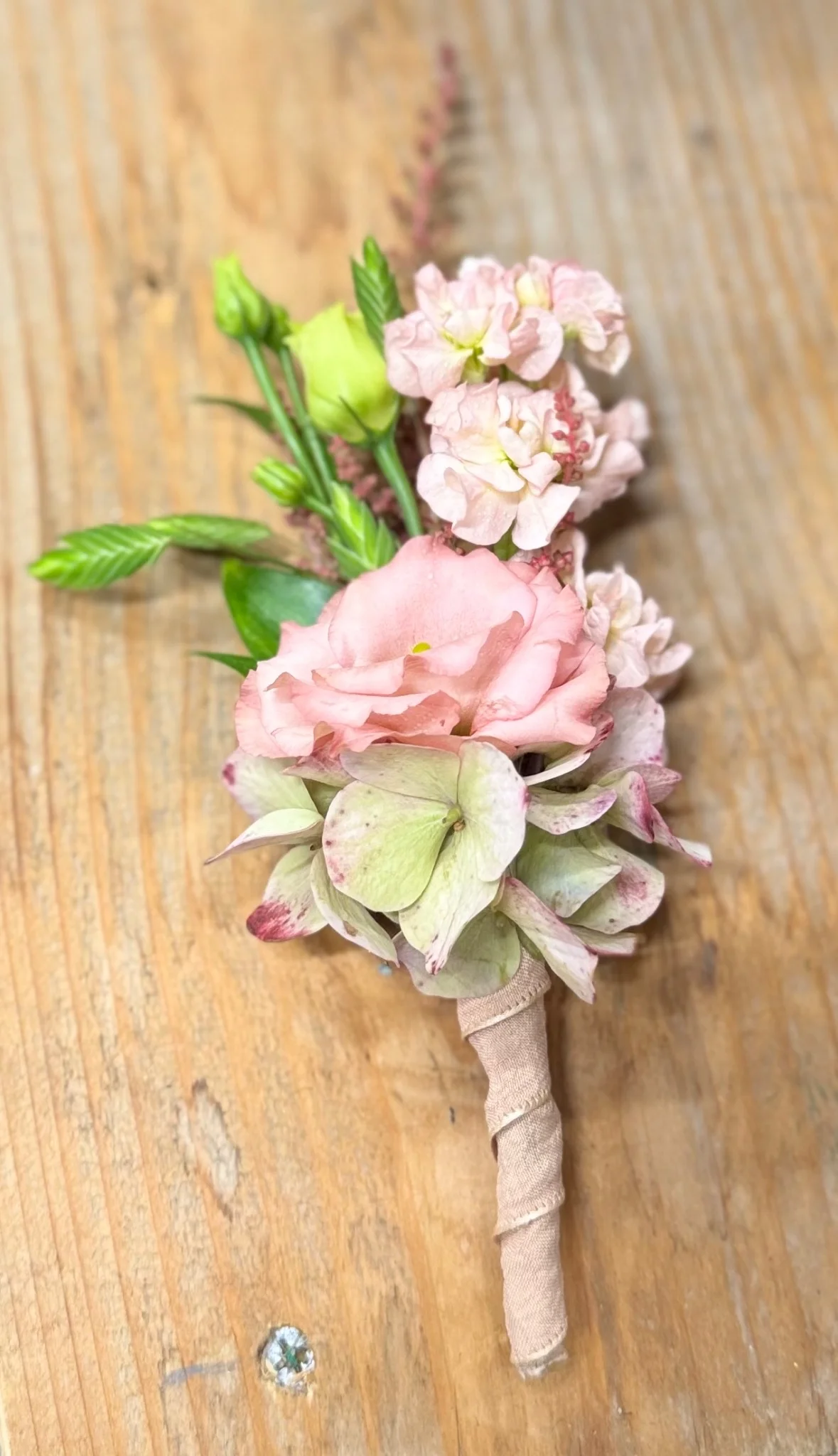 Corsage pastel