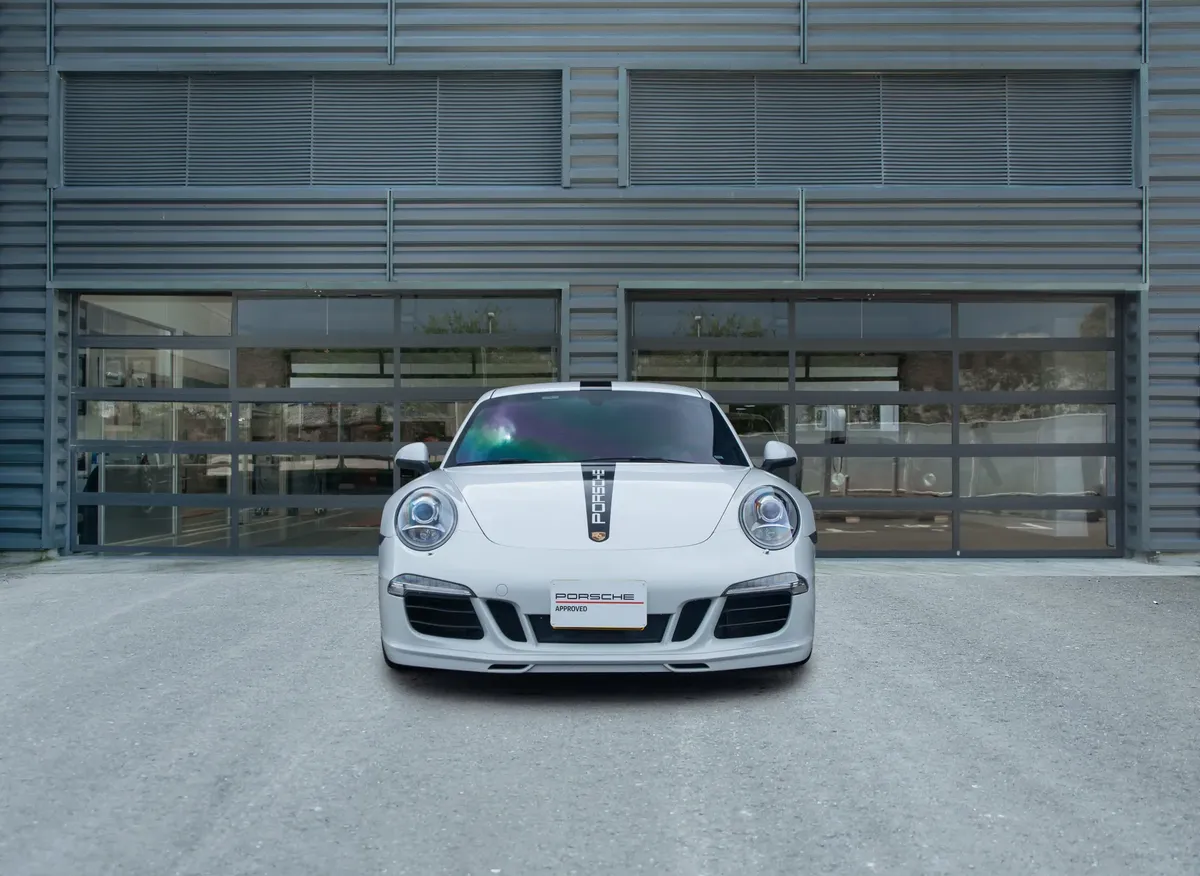 Porsche thumbnail