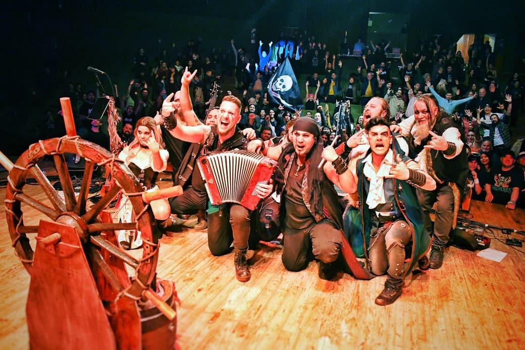 Foto épica de la banda Barloventos.