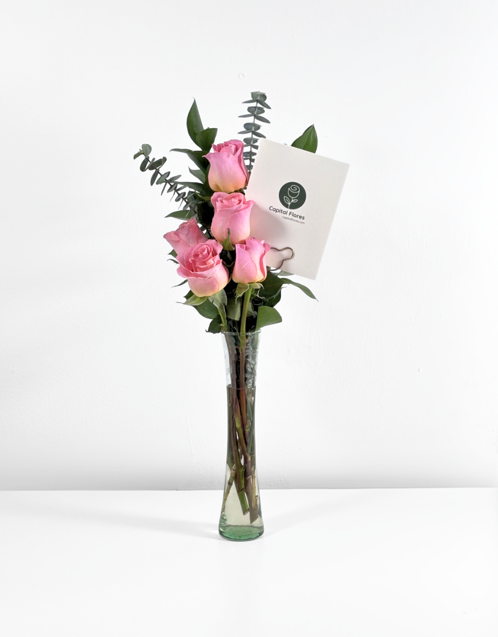 5 small pink roses in a vase 5 small pink roses in a vase - Capital Flores with same-day home delivery