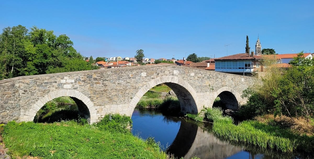 Mittelalterliche Brücke von Furelos