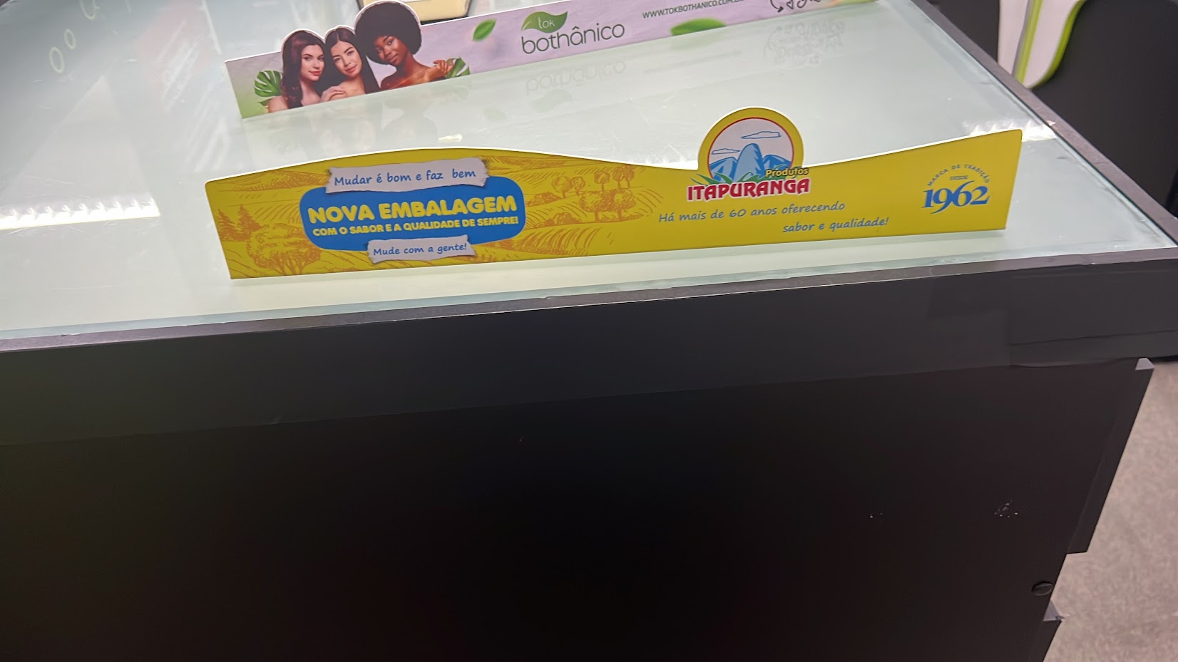 Projeto de comunicação visual realizado para cliente.