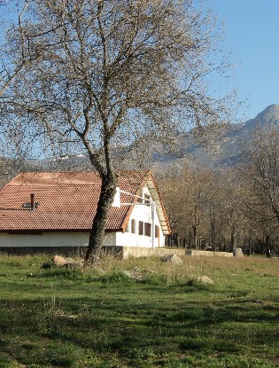 Albergue Villa Santa Mónica ubicado en Madrid