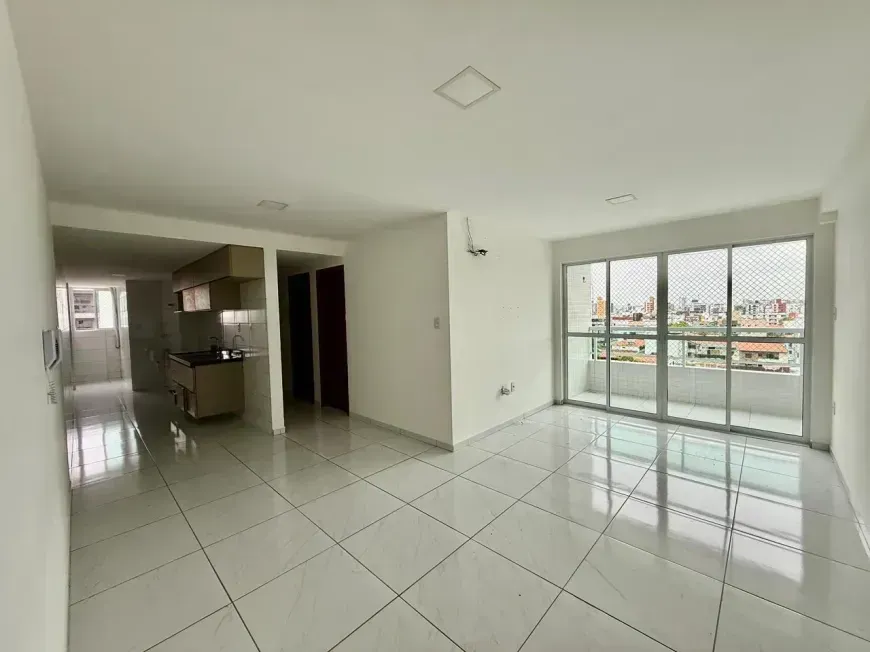 Apartamento com 3 Quartos para alugar, 90m² - Bessa