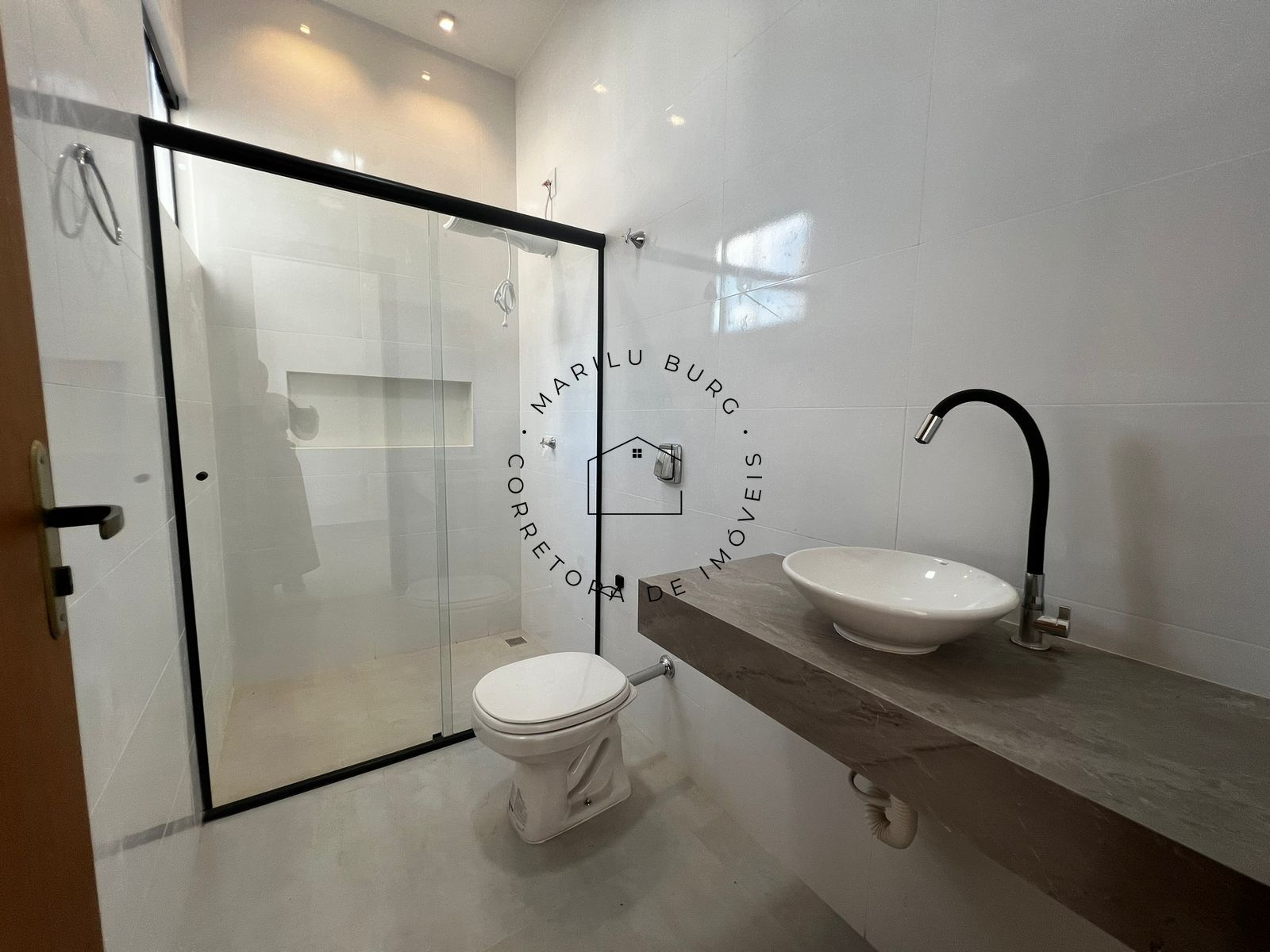 CASA À VENDA NO PARIS, PERTO DO ARCO DO TRIUNFO - Imagem 6