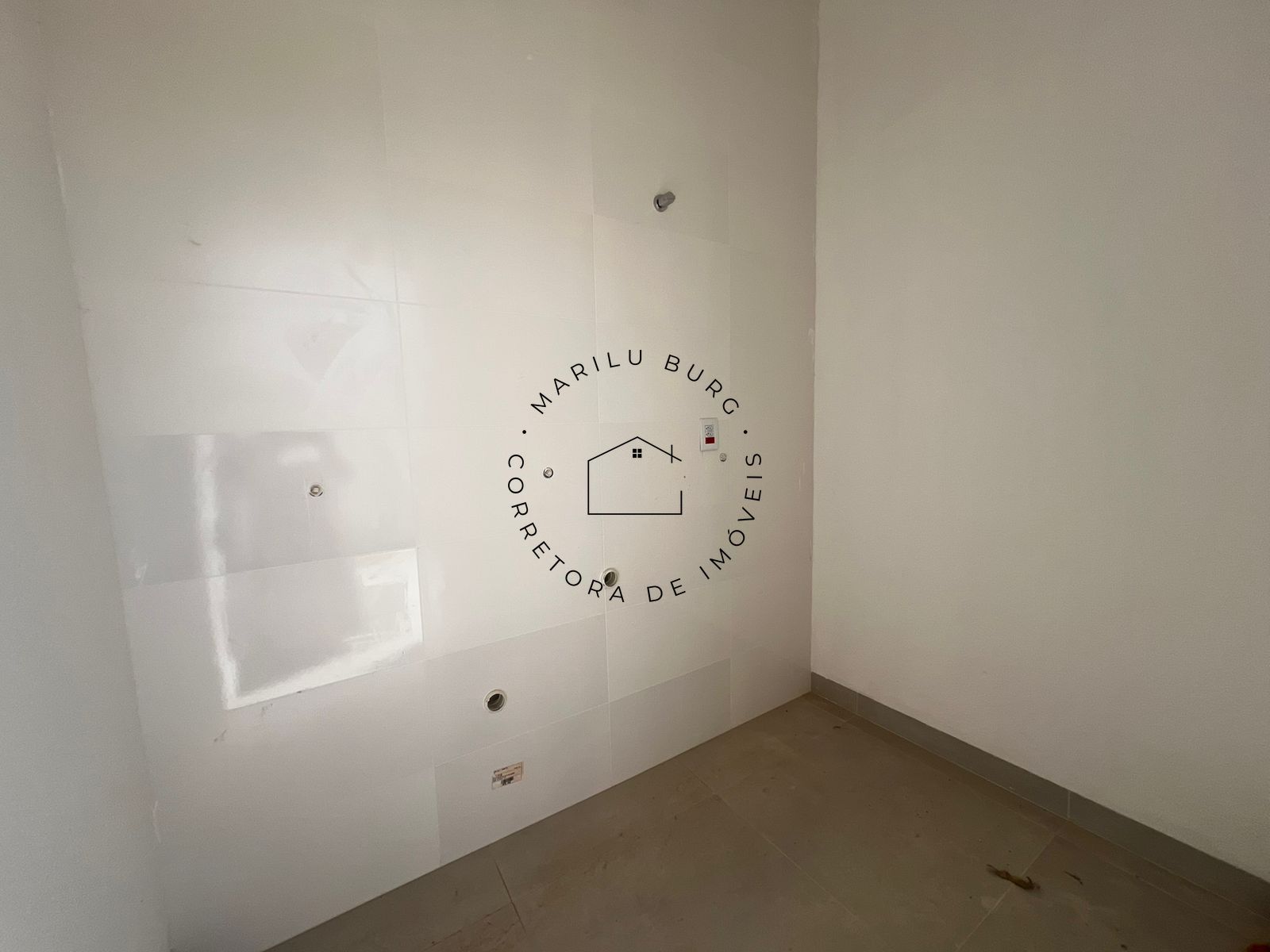 CASA À VENDA NO PARIS, PERTO DO ARCO DO TRIUNFO - Imagem 9