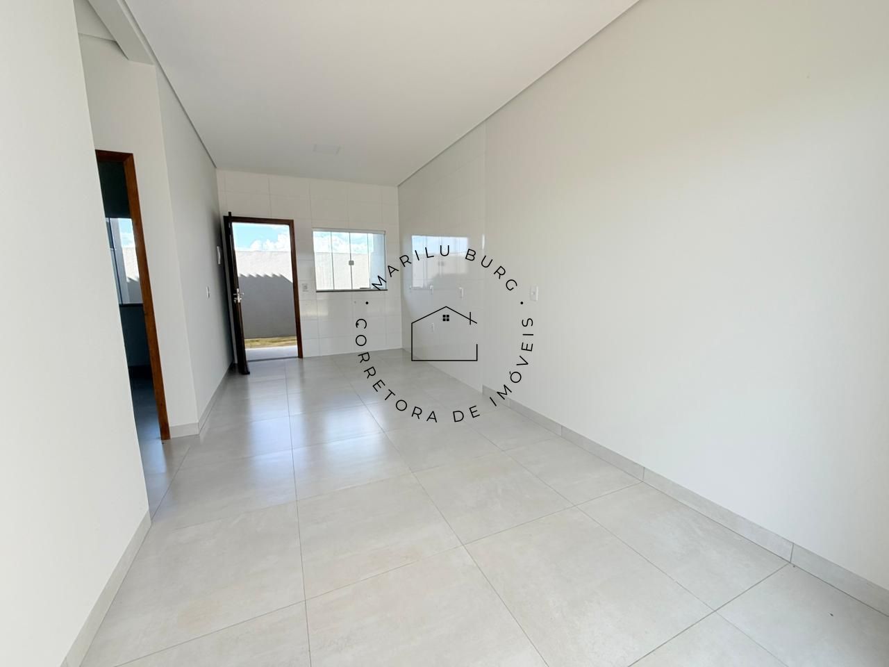 CASA A VENDA NO PARQUE AMAZONAS, PRONTA PARA MORAR - Imagem 3