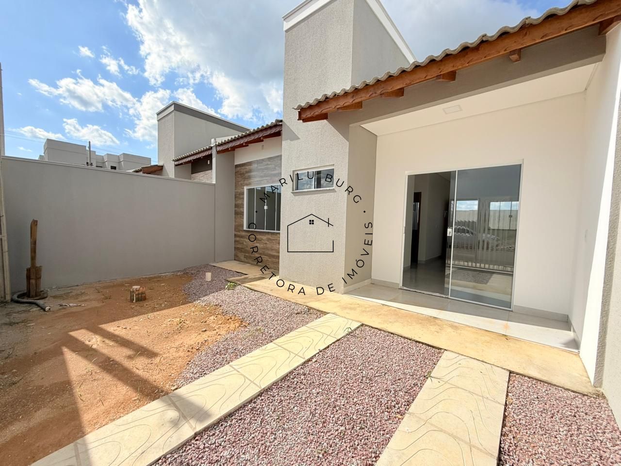 CASA A VENDA NO PARQUE AMAZONAS, PRONTA PARA MORAR - Imagem 2