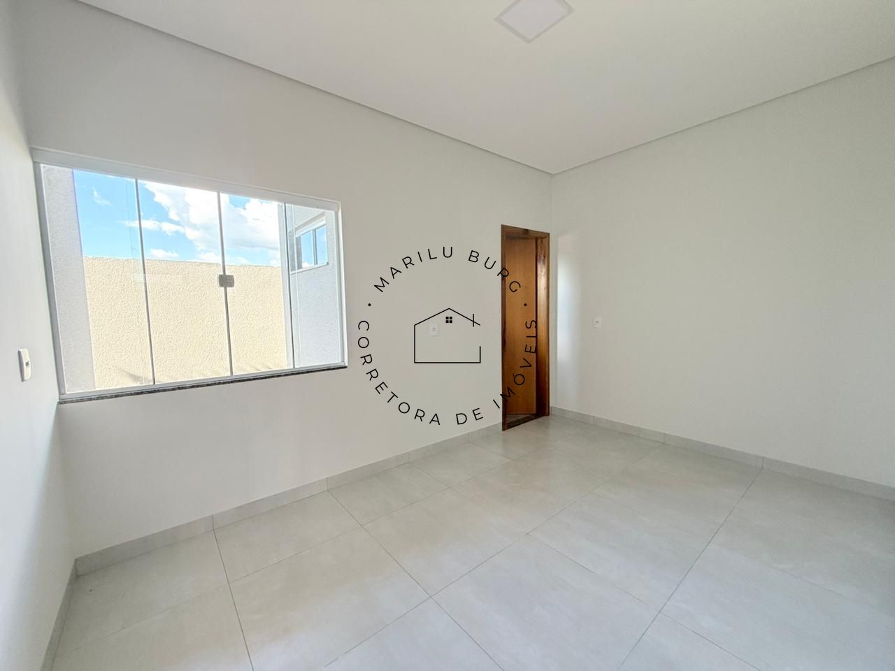 CASA COM DOIS QUARTOS NO PARQUE AMAZONAS - Imagem 3