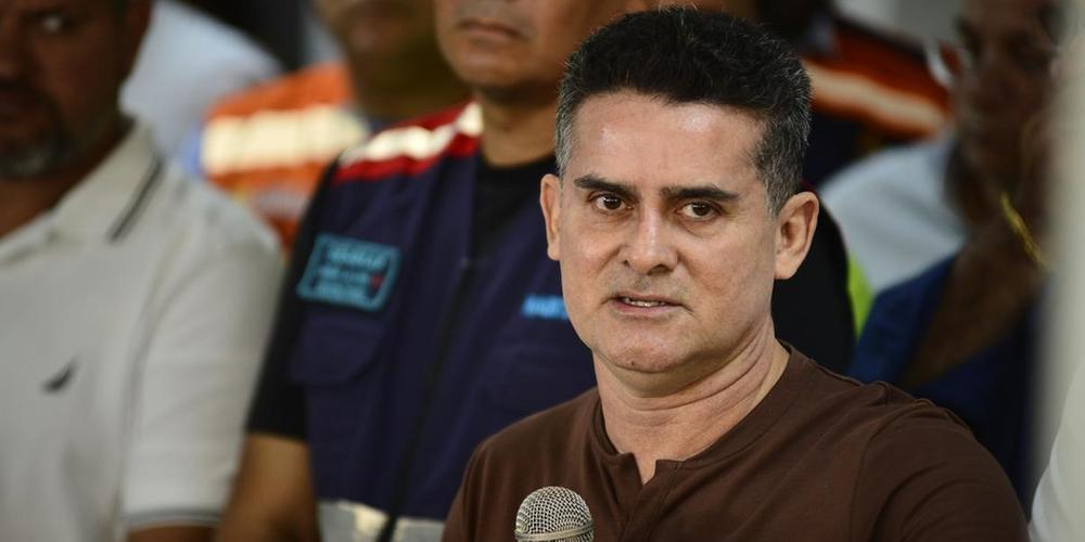 Tripla Ofensiva Institucional Mira Contas e Situação Política do Prefeito de Manaus