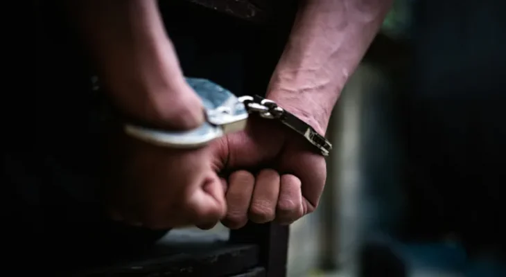 Dupla com cerca de 80 processos judiciais é presa por furto qualificado e tráfico no interior do Amazonas