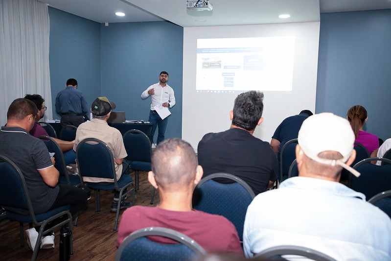 Leilão de Bens Inservíveis da Prefeitura de Manaus Arrecada Mais de R$ 1 Milhão