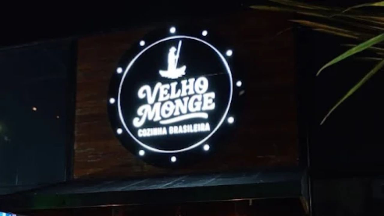 Jantar Beneficente em Manaus Reúne Público para Apoiar Reconstrução do Projeto 'Velho Monge'