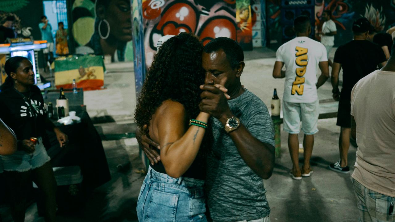 Coletivo Rudi comemora um ano com baile de reggae gratuito no Centro de Manaus