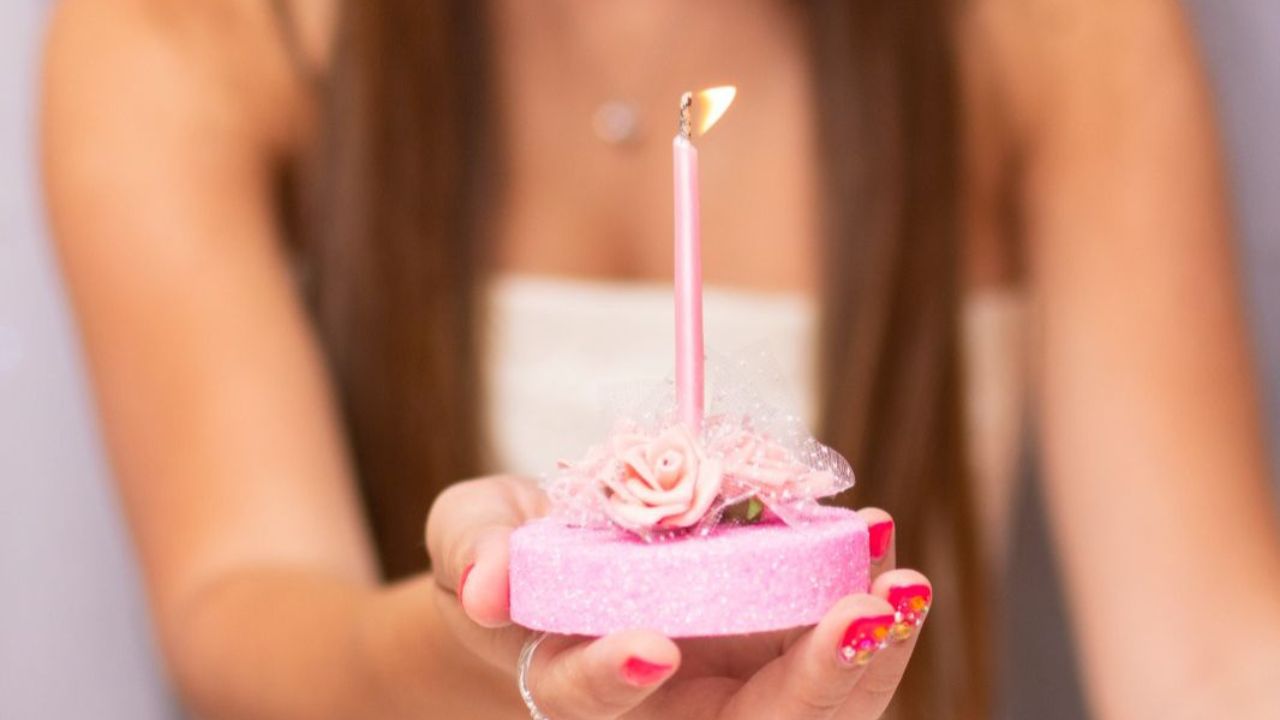 Projeto em Manaus oferece "Dia de Princesa" gratuito para adolescentes que completam 15 anos em 2026