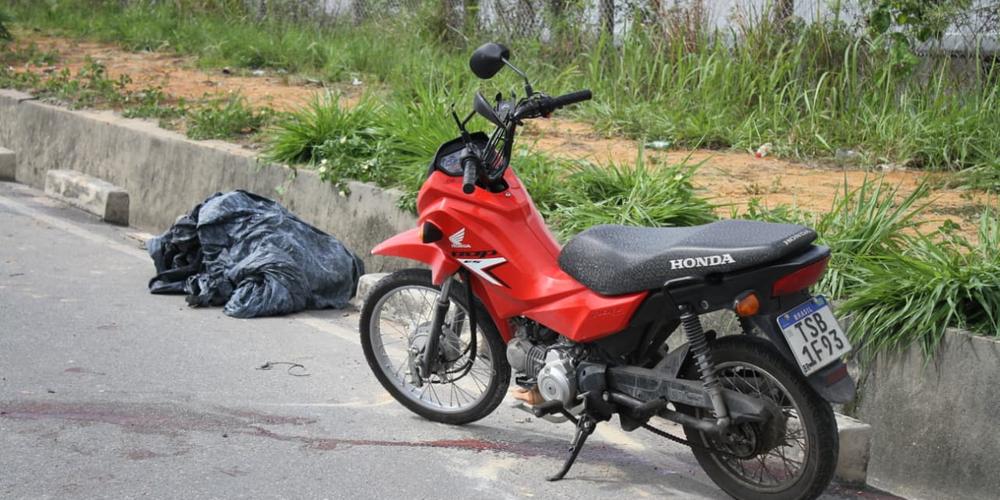 Industriário Morre em Grave Acidente Envolvendo Moto e Carreta no Distrito Industrial de Manaus
