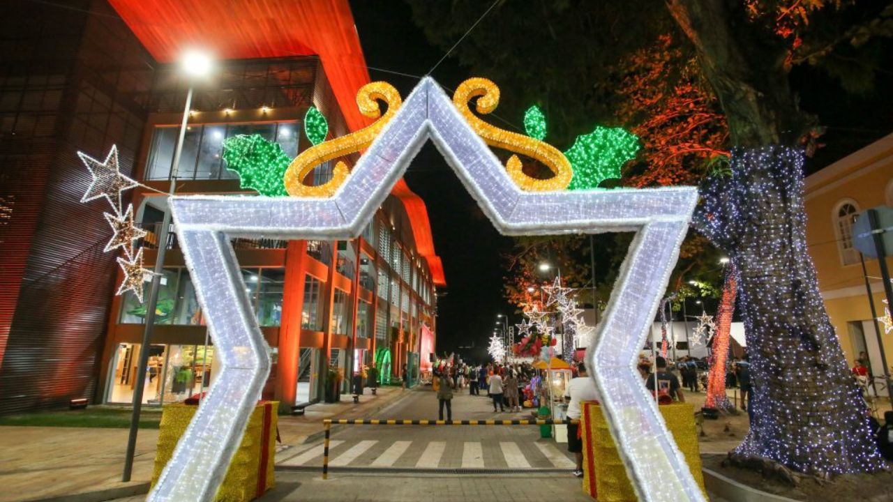 Manaus promove "Pôr do Sol de Natal" com Orquestra, Pastorinhas e feira criativa no Mirante Lúcia Almeida