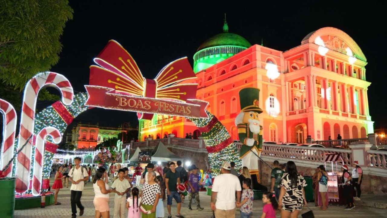 Agendão do Natal traz extensa programação gratuita no centro de Manaus com teatro, música e dança