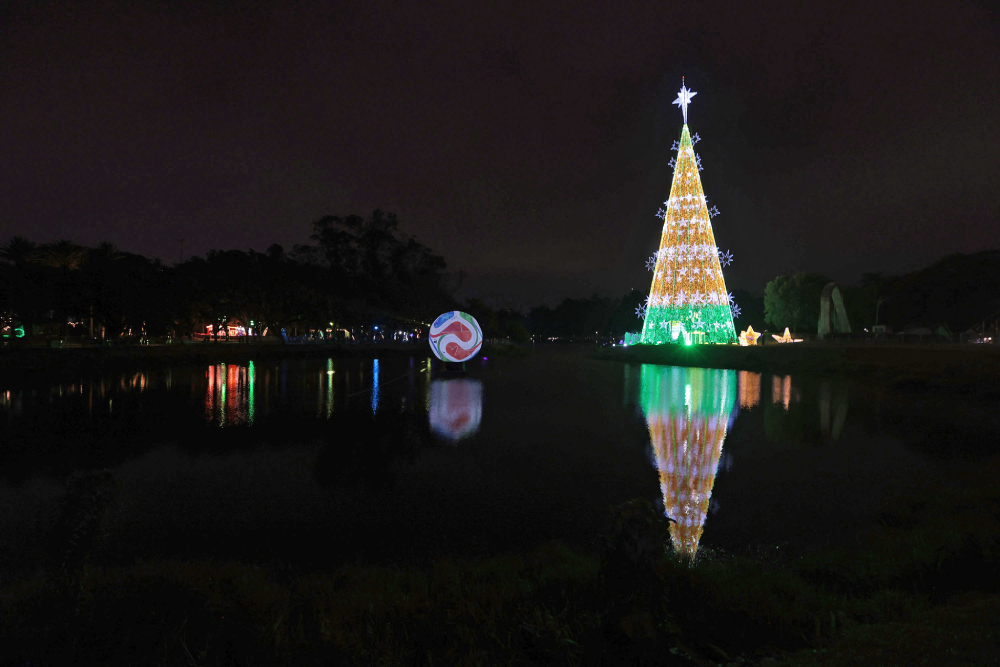 Direitos Trabalhistas no Natal e Ano-Novo: O que a Lei CLT determina sobre Folgas e Pagamento em Dobro