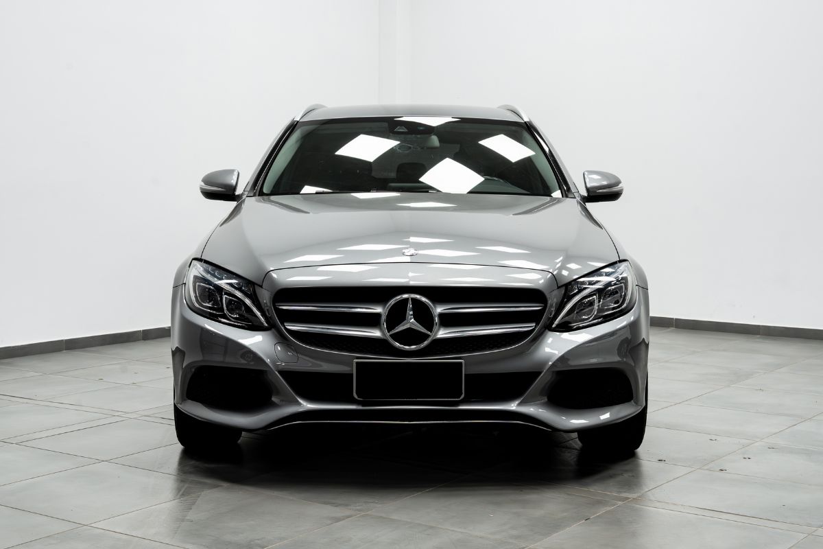 Mercedes-Benz C220