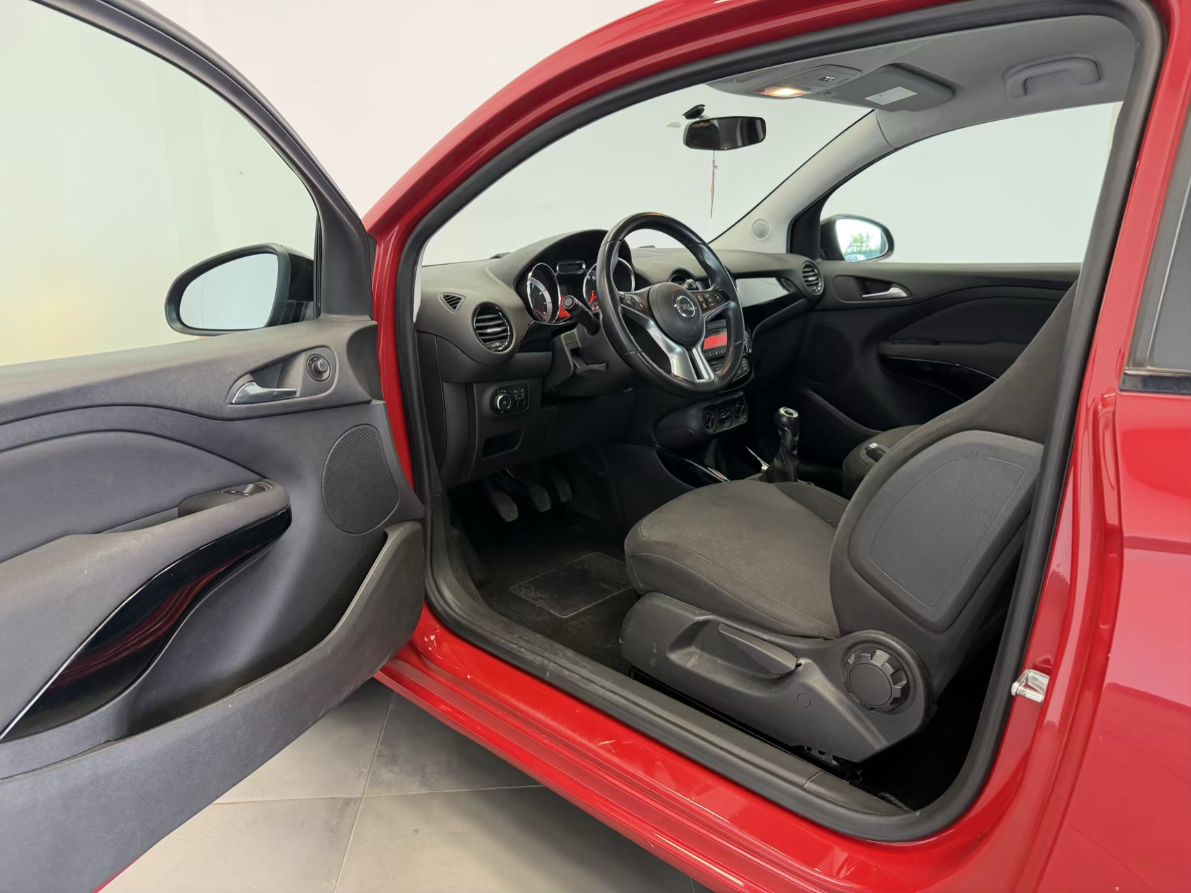 Opel Adam