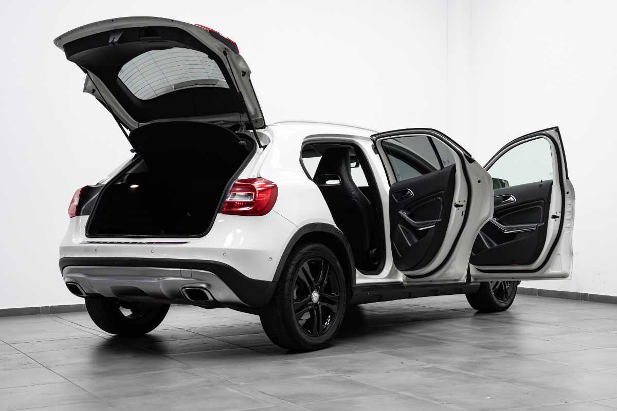 Mercedes-Benz GLA 200