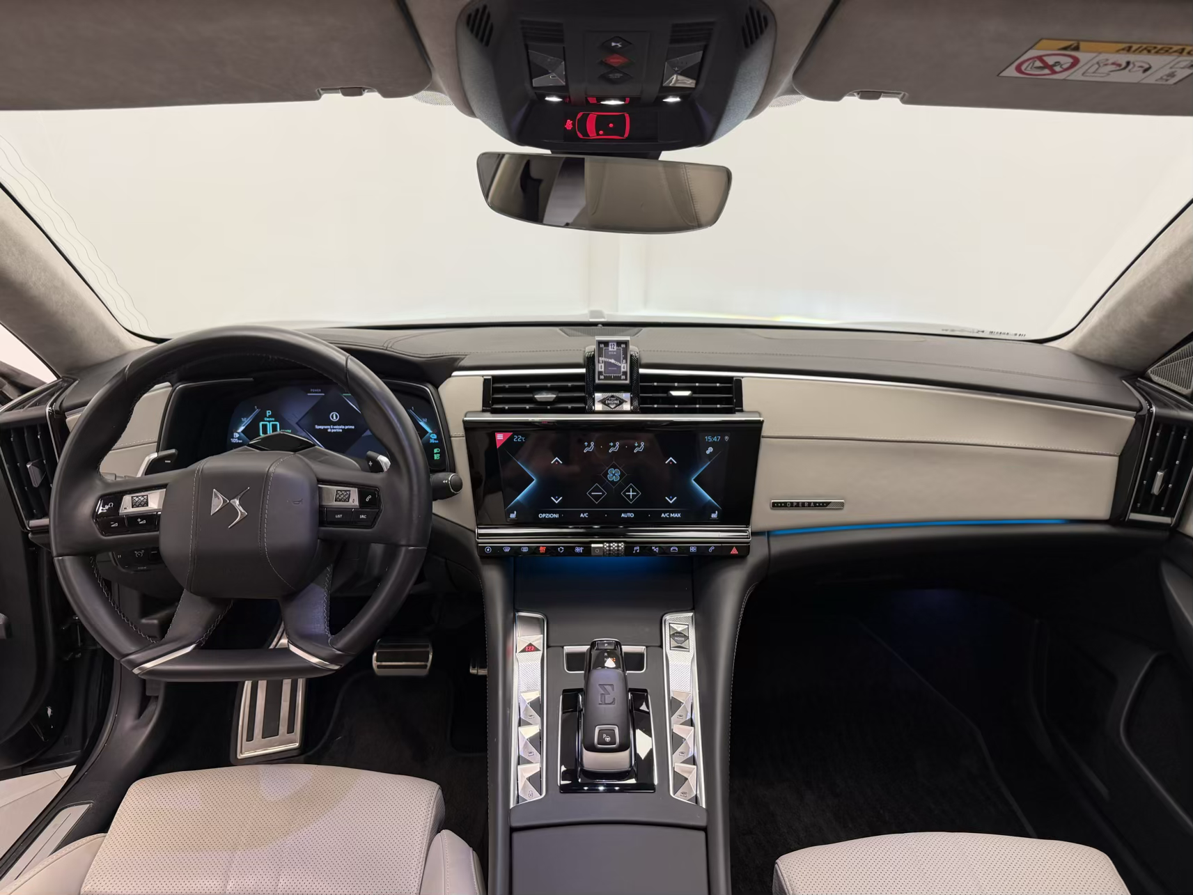 DS 9 Opera Premiere PHEV