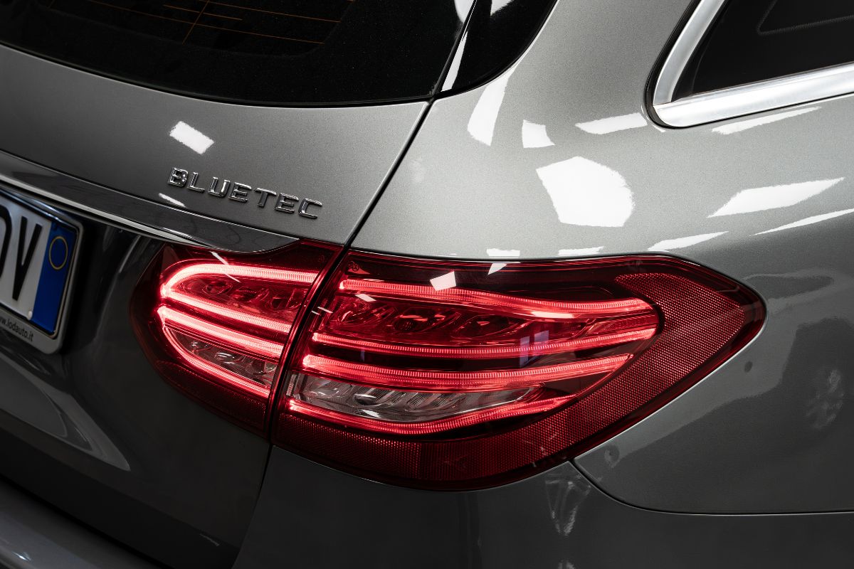Mercedes-Benz C220