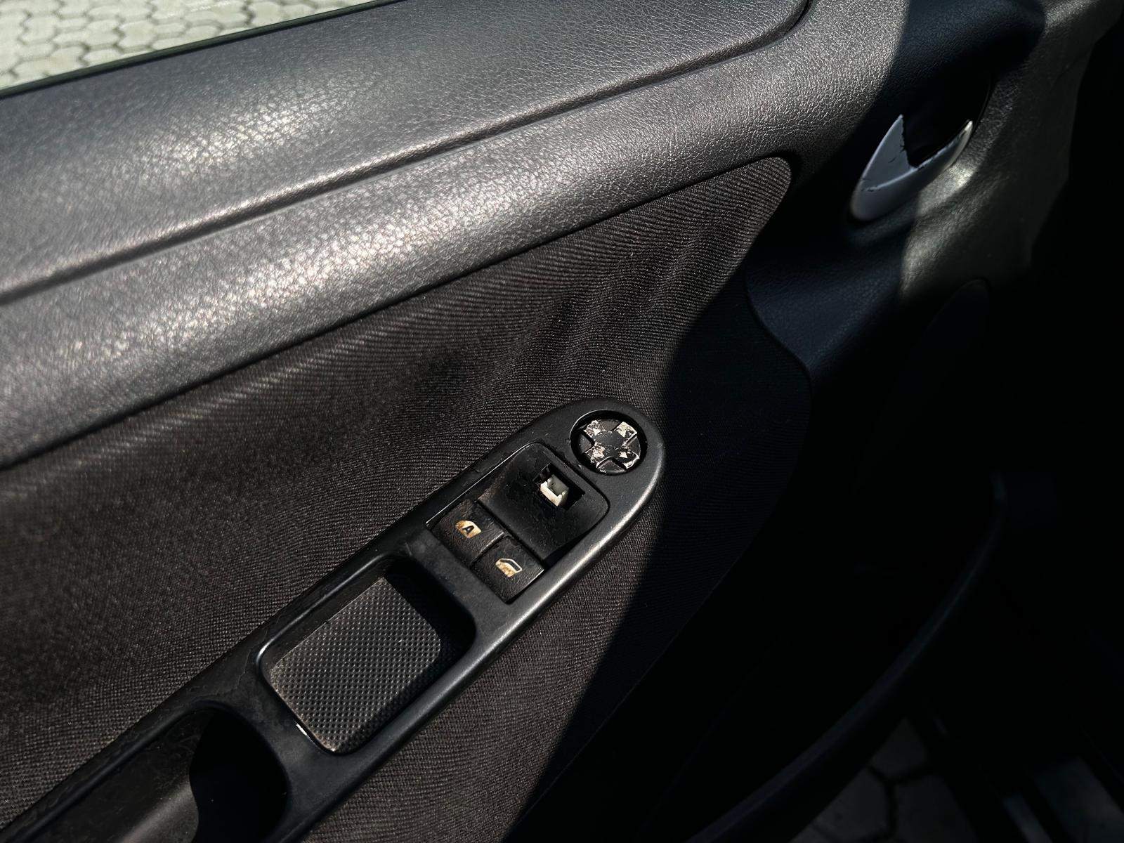 Peugeot 207 Bi-Fuel