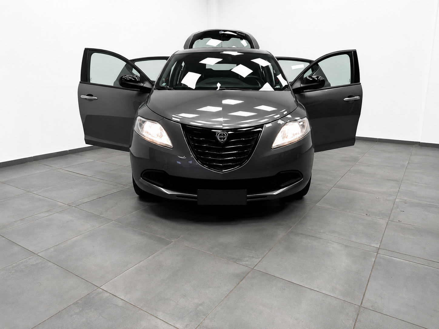 Lancia Ypsilon