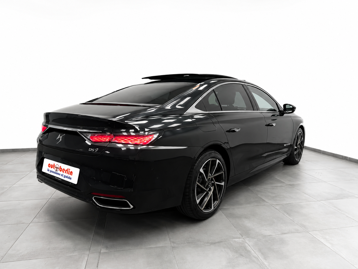 DS 9 Opera Premiere PHEV