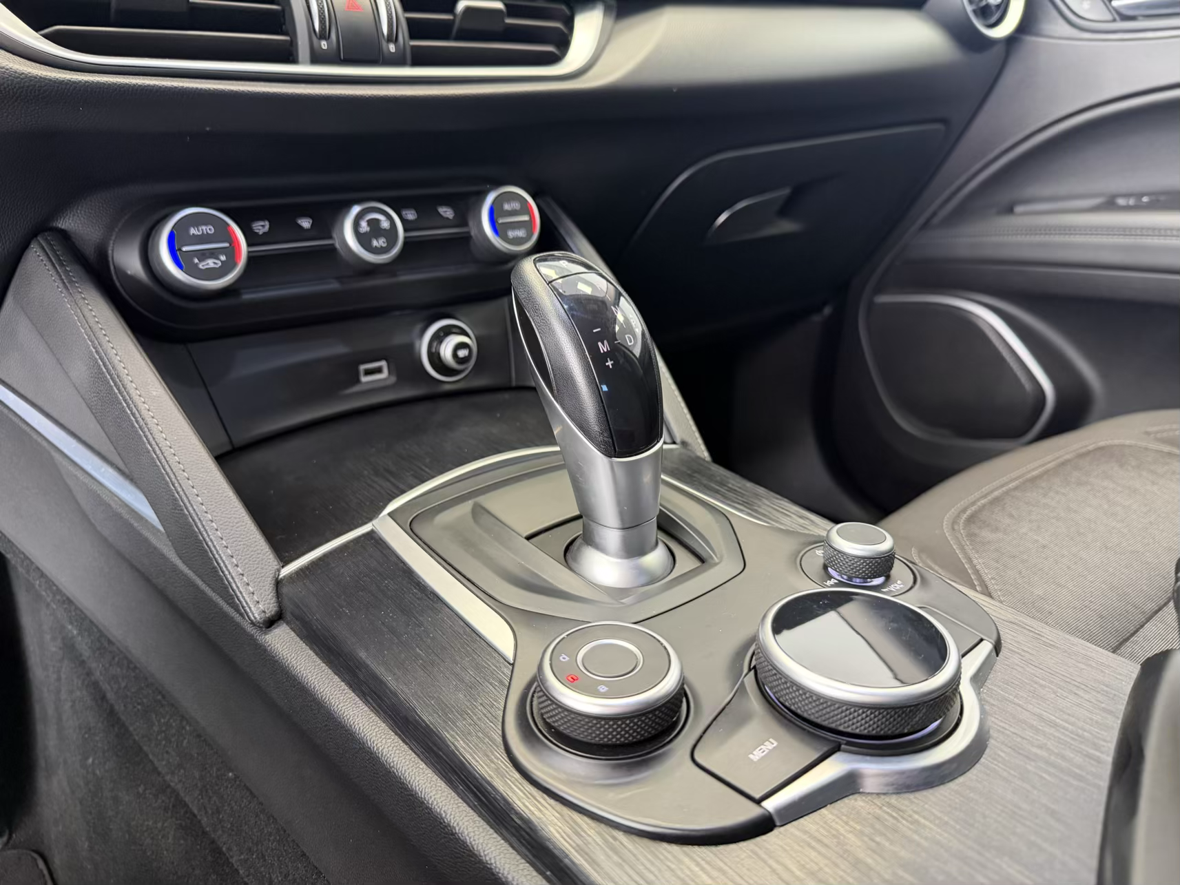 Alfa Romeo Stelvio Q4 