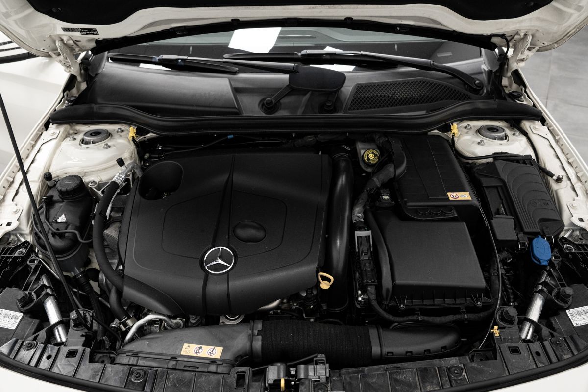 Mercedes-Benz GLA 200