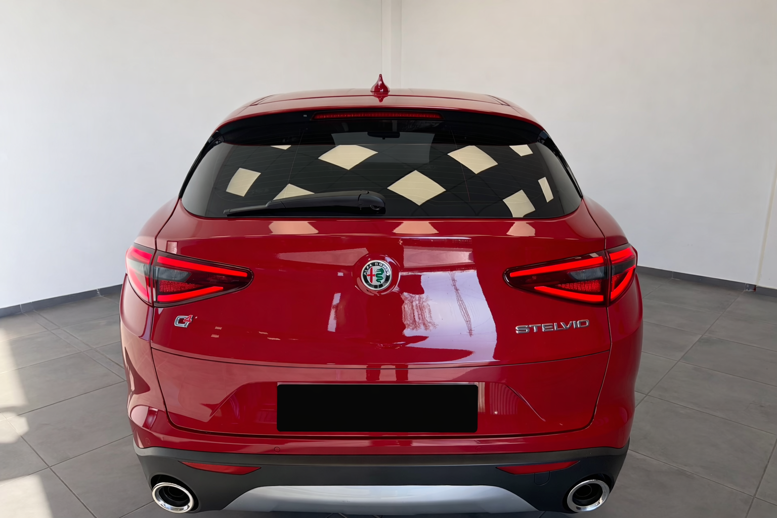 Alfa Romeo Stelvio Q4 