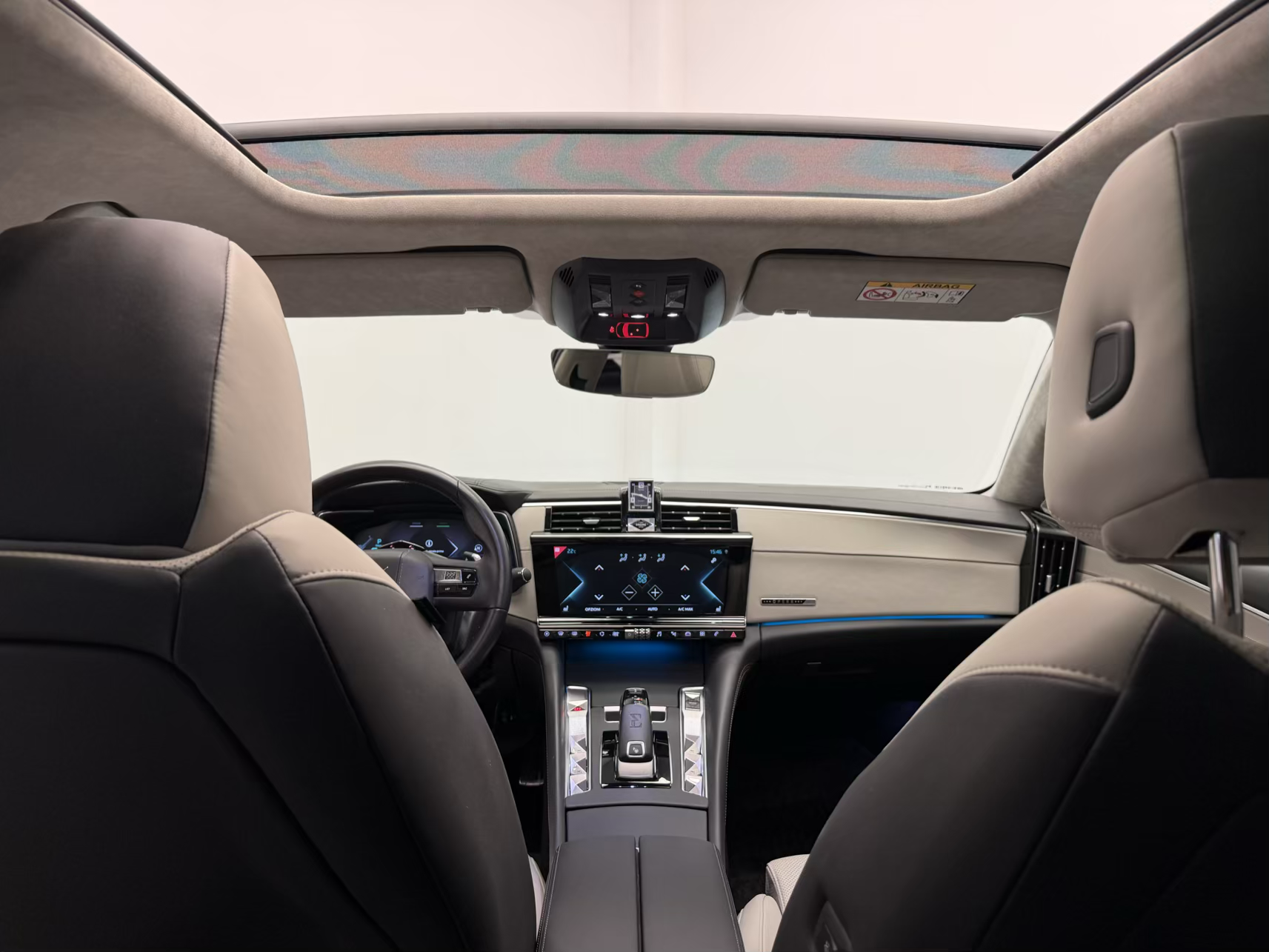 DS 9 Opera Premiere PHEV