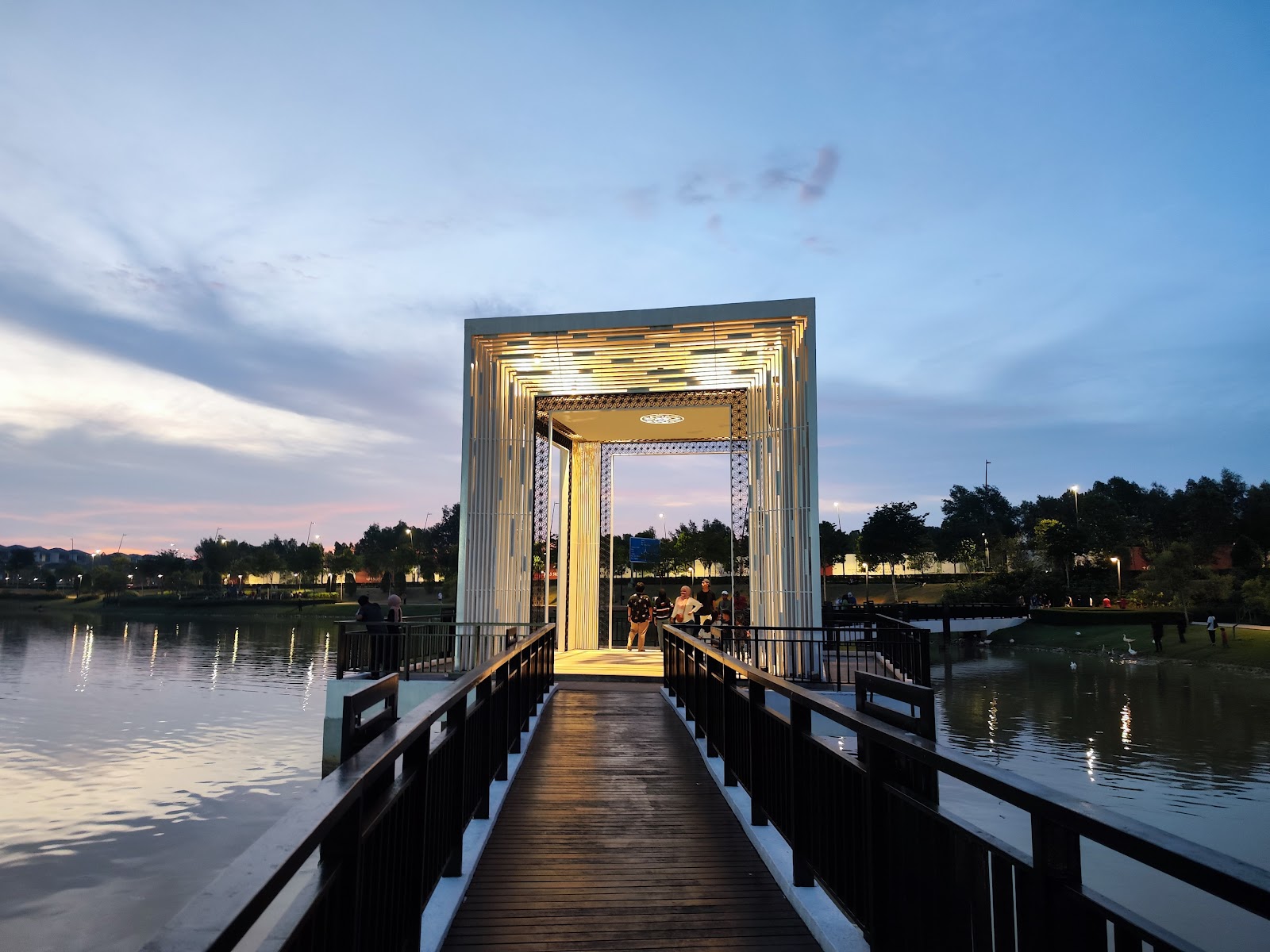 Maya Park, Eco Ardence