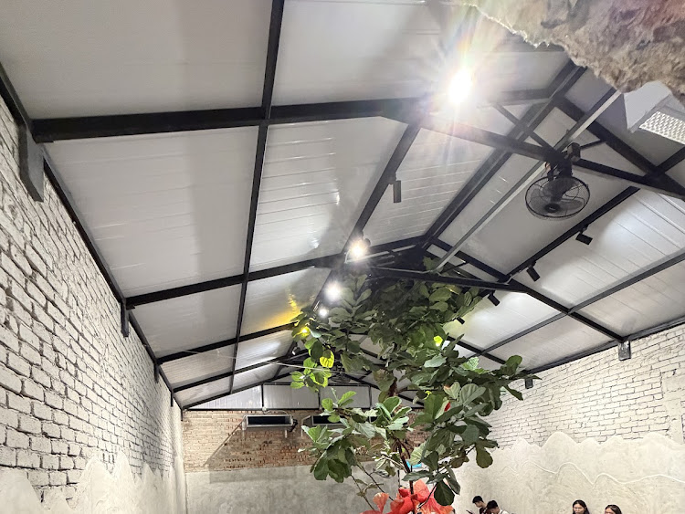 Chapter 6 Cafe - Cafe in Taman Tasek Jaya - Photo 2