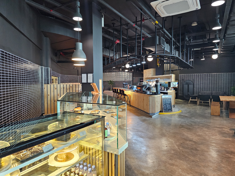 Chilloutery - Cafe in Tanjung Tokong - Photo 1
