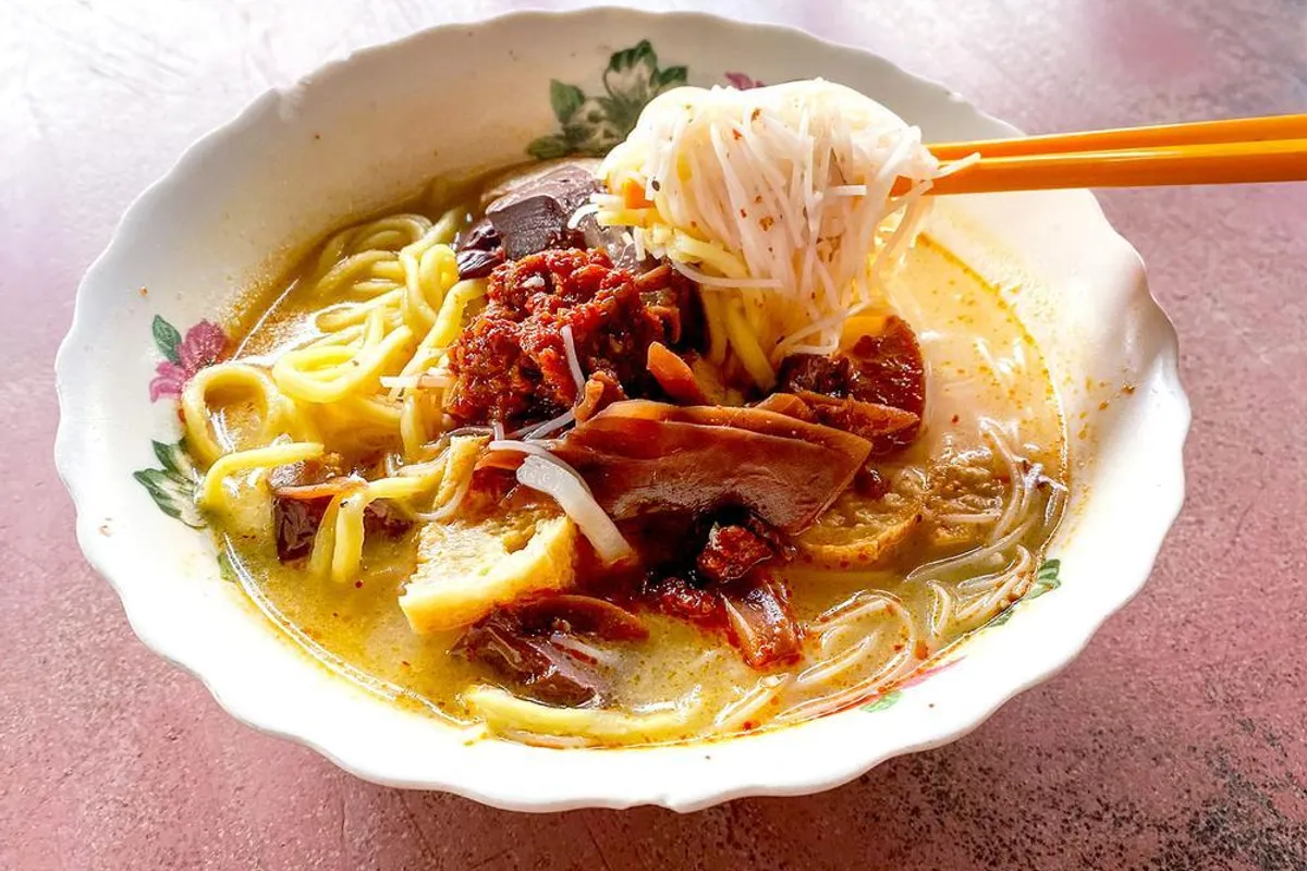 Air Itam Sister Curry Mee - Restaurant in George Town - Photo 1