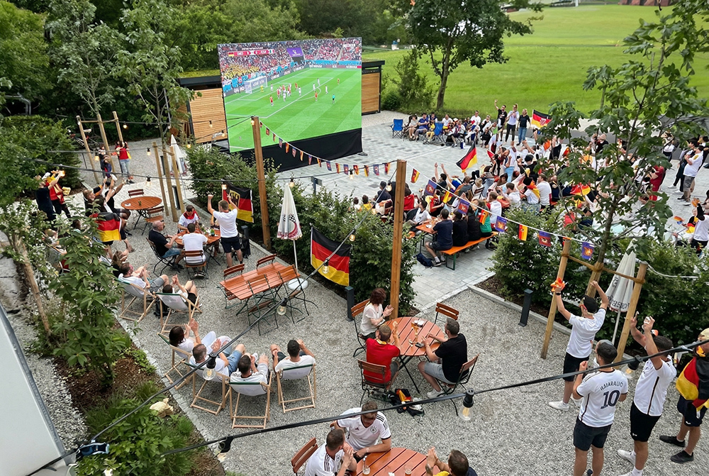 Public Viewing