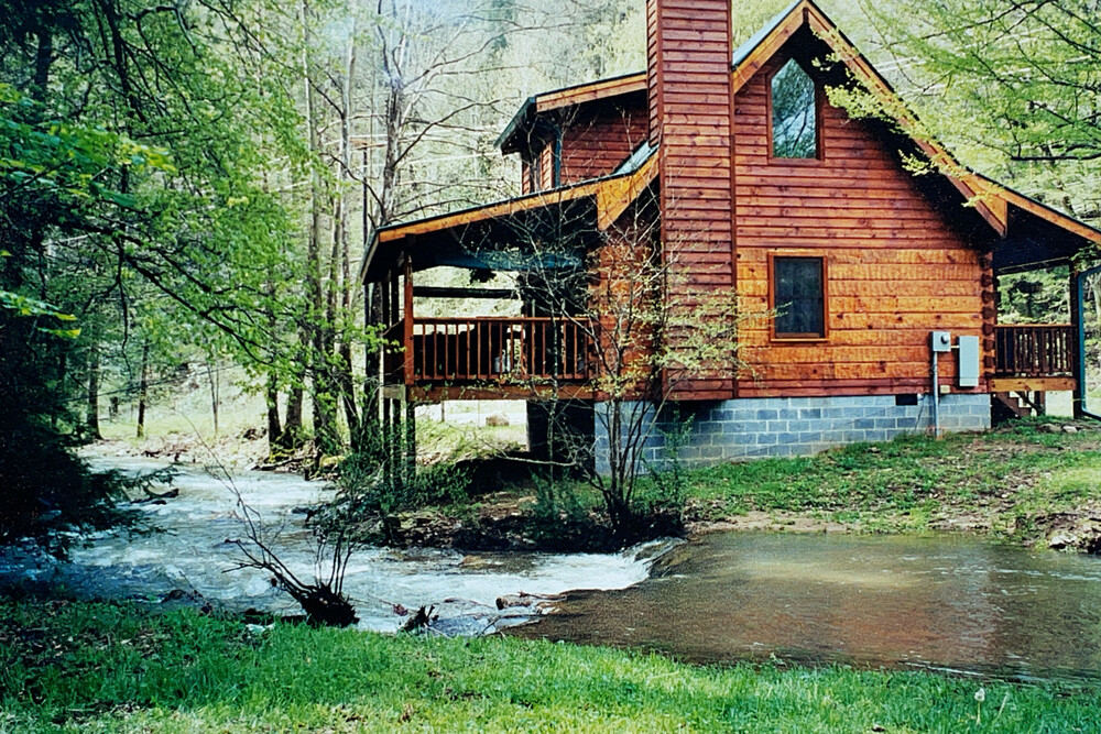 Creekside - Main Photo
