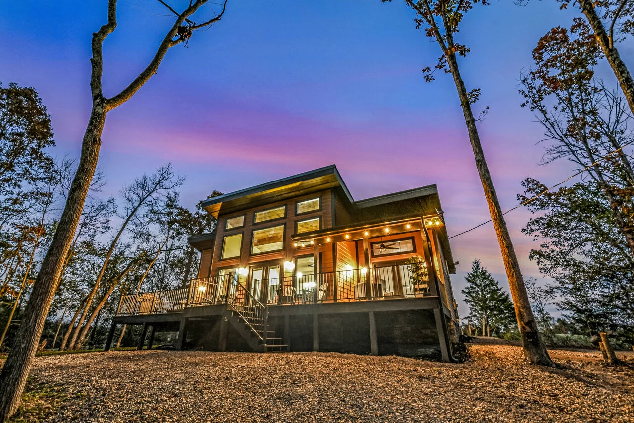 Wooded Hideaway - Photo 2