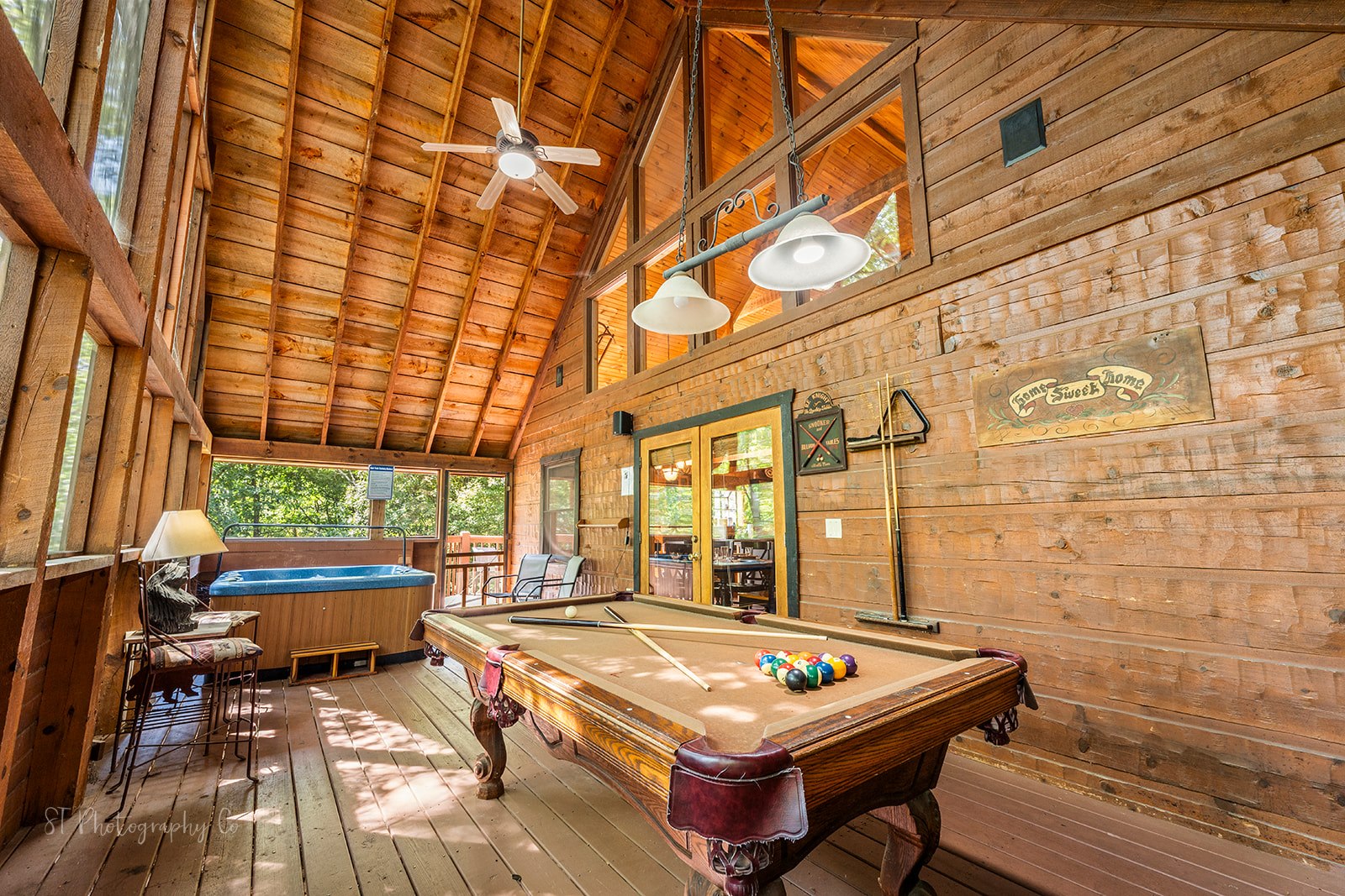 Smoky Mountain Lodge - Photo 3